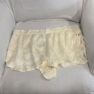 Anthropologie Pale Yellow pajama shorts women’s XL NWT lounge pockets